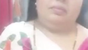 Mature beauty horny bhabhi