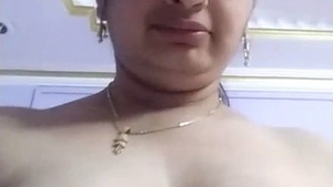 Unsatisfied mature bhabhi