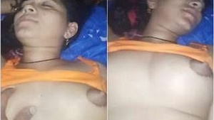 Desi bhabhi gets her tight asshole stretched