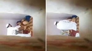 Desi Bhabhi Gets Her Tight Pussy Stretched