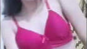 Sexy Kashmiri Menina Showing