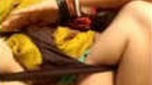 Lovers Delight: Bhabis Peeing Video