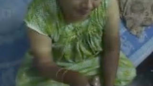 Indian Bhabhis Juicy Masturbation Session in the Village