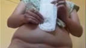 Bhabhis Nude Video for Boyfriend While She Menstruates