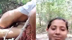 Desi Hillbilly Lover Gets Naughty Behind the Door