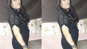 Sexy Indian babe strips down and flaunts her naked body in this porn video