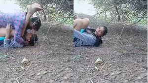 Desi Village Bhabhis Amateur Outdoor Fun with Lover