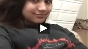Boyfriend requests Indian girl to masturbate on camera