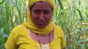 Am Jungle Village Bhabis Sensual Encounter