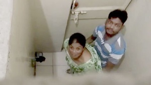 Local randi fuck in tilet