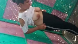 Gf enjoying outdoor pussy fingered by lover