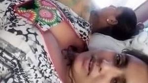 Desi girl flaunts her cleavage while chatting with you