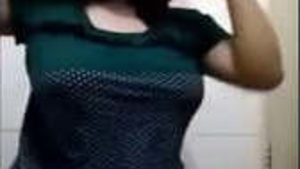 Bonito Bonito Indian Menina showing