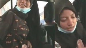 Desi sexy girl sucking and fucking fast in the car