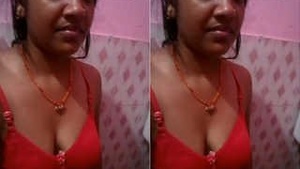 Amateur bhabhi flaunts her breasts and pussy in an exclusive video call