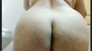 Desi Wifes Naked Bathroom BJ Will Leave You Breathless