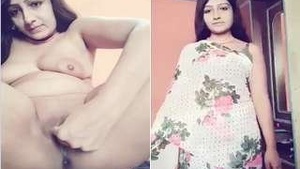 Desi Indian Girls Super Hot Finger Jerk Session in HD Video