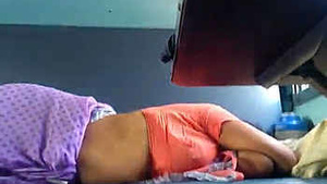 Desi Tias train ride is a feast for the senses as she gets captured