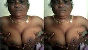 Amateur Indian Aunty Shows Off Her Big Breasts