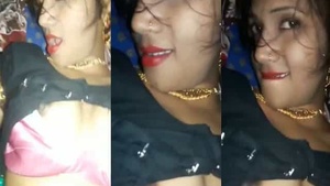 Get a close-up view of Bhabhas face as she moans in pleasure