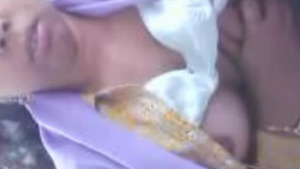 Desi girl gets naughty in the park