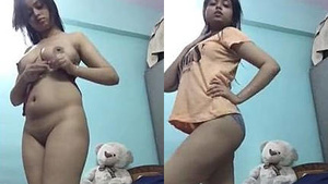 Naked Indian Girls Sensual Performance in HD