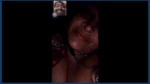 Desi Milf Quente Showing Lover