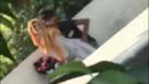 Desi College Lovers Masturbation Session in Park