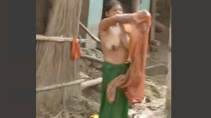 Desi Bhabhi Open Air Bath