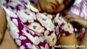 Bengali bhabha enjoys a steamy session with her servant in this hot video