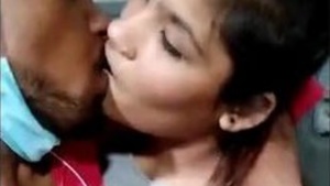 Amante beijando