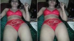Exclusive Bhabhi in a Bikini: A Sensual Delight