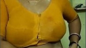 Desi Big tits aunt