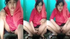 Desi Muslim girl and licking pussy in toilet