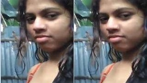 Exclusive Desi Girl Shows Off Her Wet Pussy in a Small Village