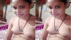 Amateur Indian Girlfriend Shows Off Her Big Boobs and Pussy