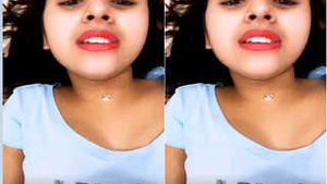 Amateur Desi Girl Alina Shows Off Her Boobs and Pussy at a Tango Show