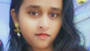 Sexy Girl Shows Breasts Pussy