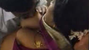 Tamil couples train ride turns into a steamy encounter