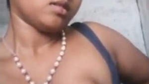 SuperHorny Tamil Girl Pissing And Masturbating Her Pussy With Big Toiletbrush
