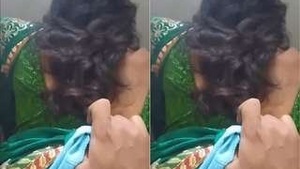 Indian College Girl Randi Bhabhi Gets Her Tight Pussy Stretched