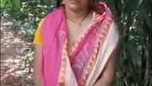 Desi beauty indulges in sensual oral and penetrative sex