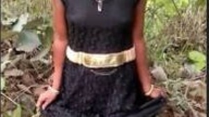 Desi randi in the open air