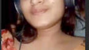 Part 1: Indian Girls Sexy Show of Her Breasts and Genitalia