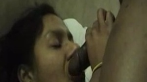 A Pune-based bhabha cheats on her husband with another man in this desi sex video
