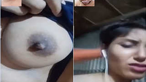 Desi girl flaunts her ample assets on VK