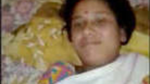 Mature Desi Bhabhas Natural Pussy Gets Creampied