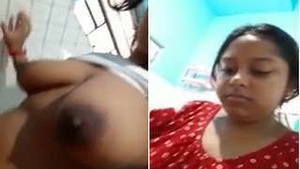 Desi Girl with Big Boobs Masturbates and Pisses on Camera