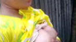 Bangladeshi Menina Bonita Mostrando