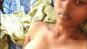 Desi hottie gets pounded hard and deep in this steamy video